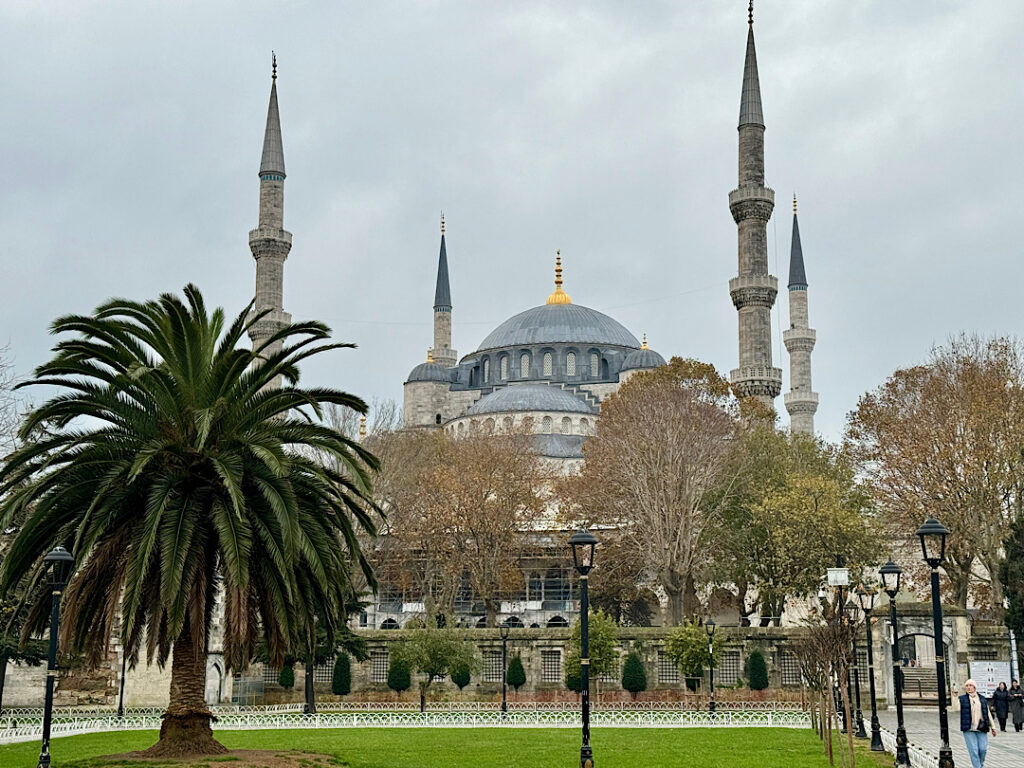Isztambul fél nap alatt… utazás, látnivalók, érdekességek / Törökország