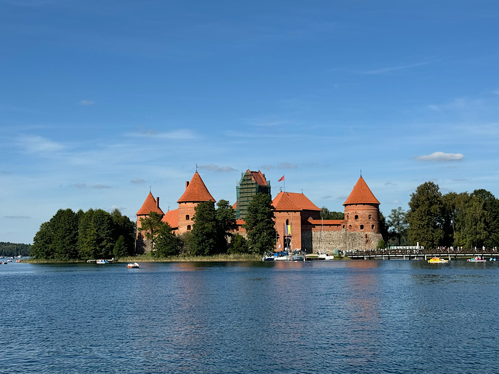 Lettország és Litvánia ,,Vilnius és a Trakai-vár” – Skandinávia Expedíció 27. nap (Baltikum lakóautóval)